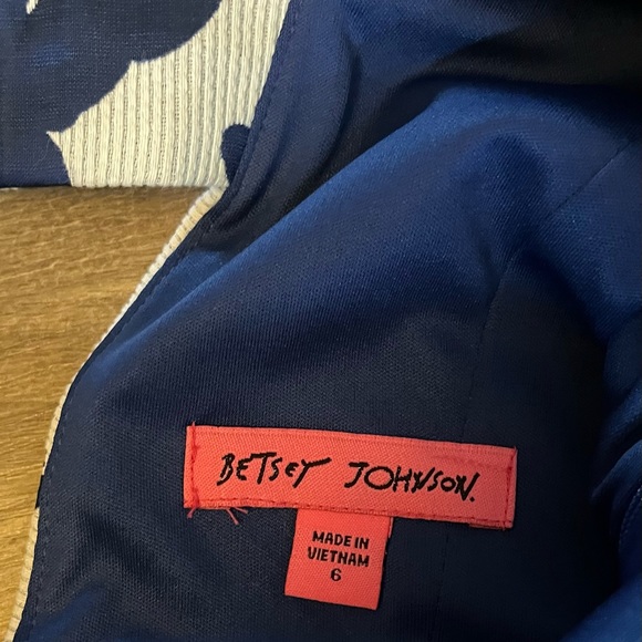 Betsey Johnson Floral Jacquard V-Neck Fit & Flare SZ 6 - Picture 15 of 16